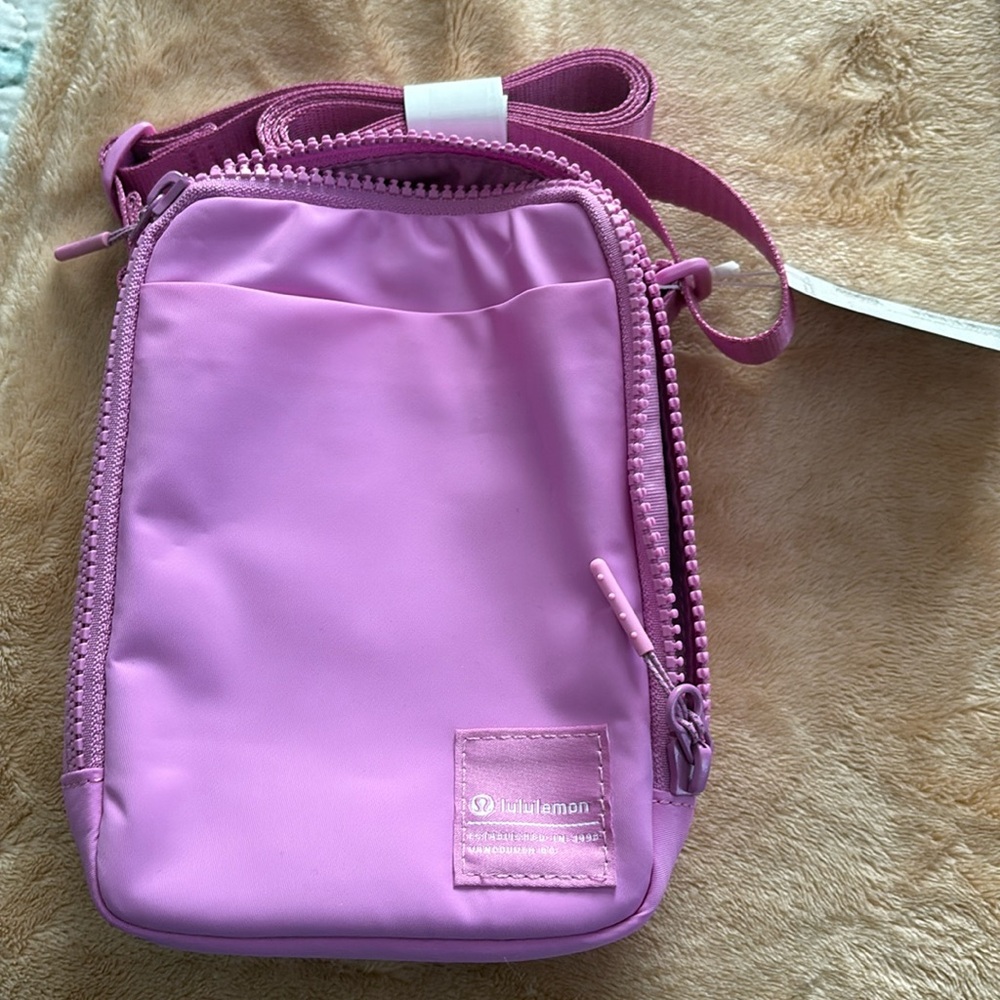 Brand new lululemon camera bag with tags attached